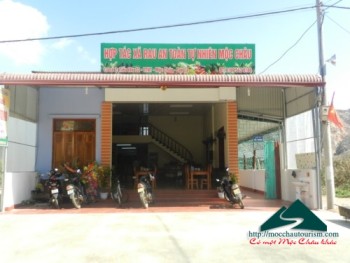 Nhà hàng Dũng Tươi: Cơm Lam - Gà - Cá nướng