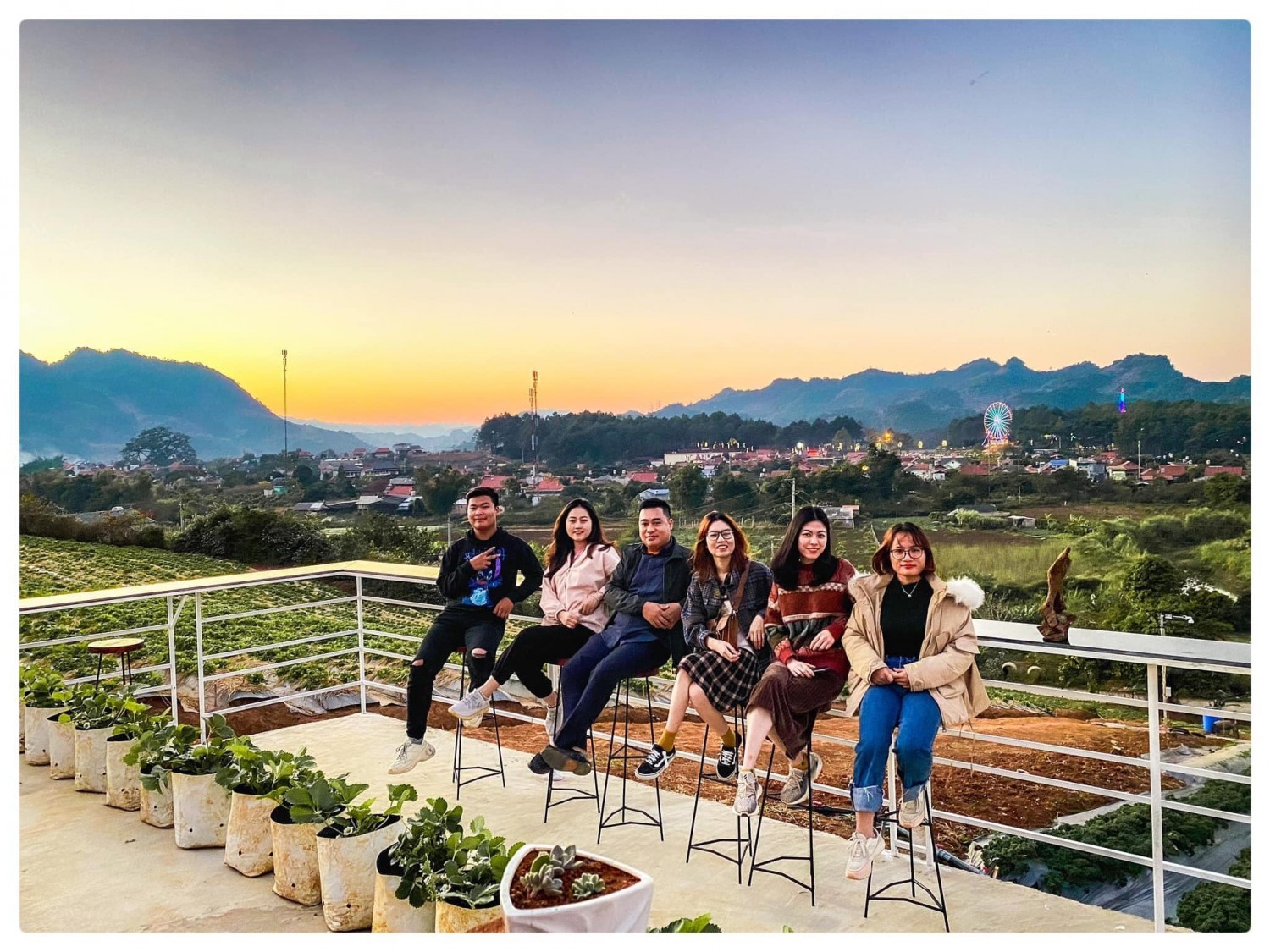 Cafe view Đồi Gió Wind Chill - Không gian chill giữa cao nguyên đầy thơ mộng